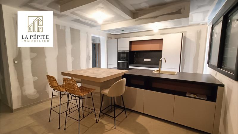 Maison - 145 m² - 5 pièces