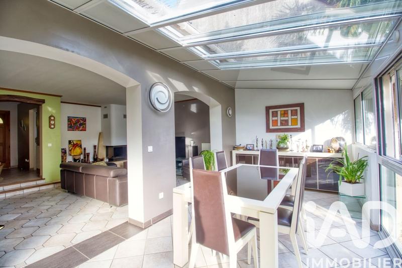 Maison - 112 m² - 6 pièces