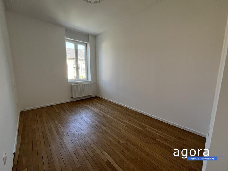 Maison - 191 m² - 8 pièces