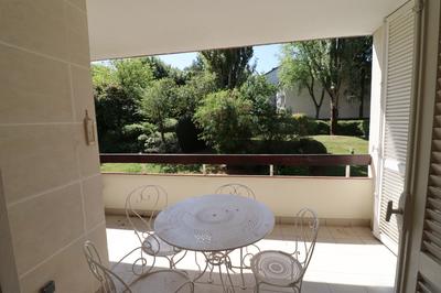 Appartement - 140 m² - 5 pièces