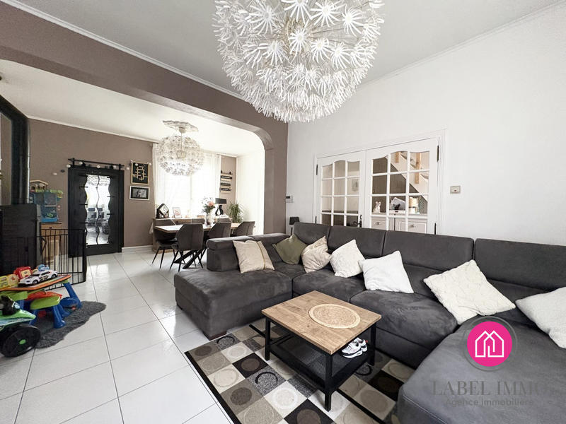 Maison - 170 m² - 7 pièces