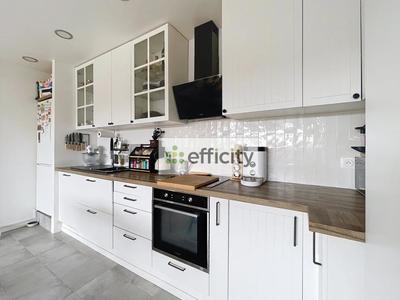 Appartement - 75 m² - 3 pièces