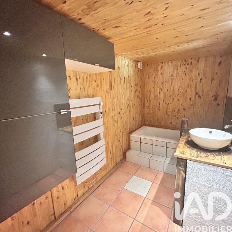 Appartement - 90 m² - 3 pièces