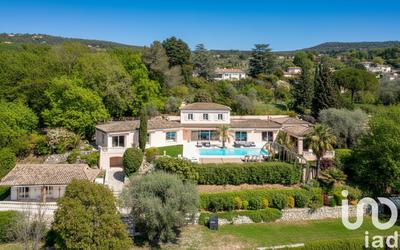 Maison de maîtres - 320 m² - 10 pièces