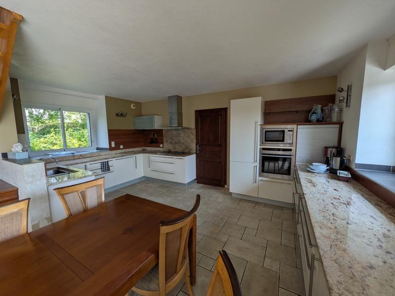 Propriété - 439 m² - 19 pièces