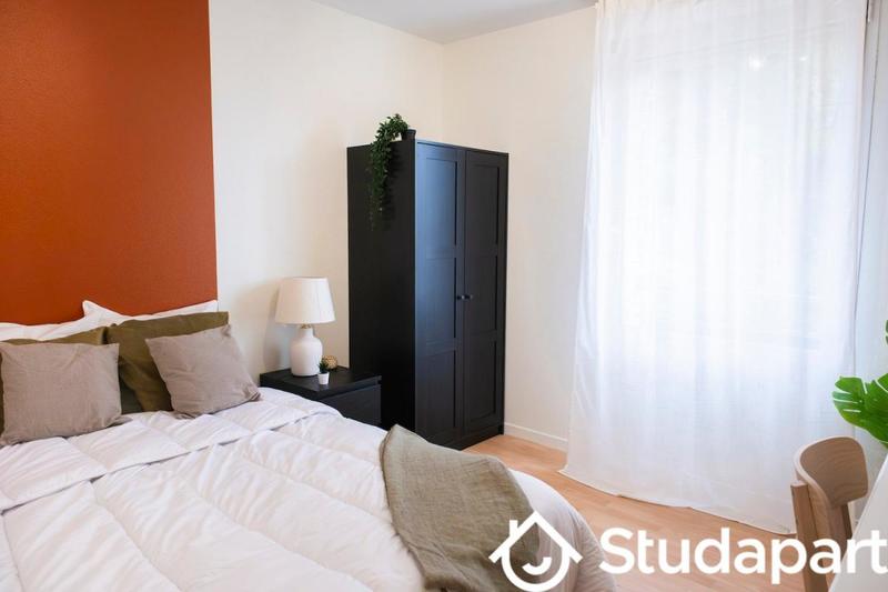 Chambre - 9 m² - 1 pièce