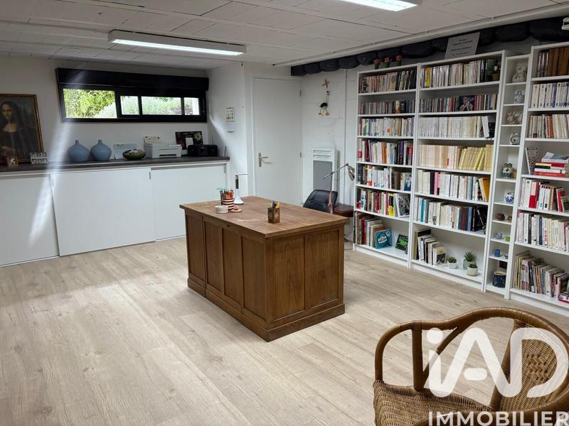 Maison - 185 m² - 8 pièces