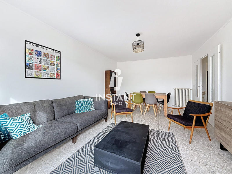 Maison - 142 m² - 8 pièces