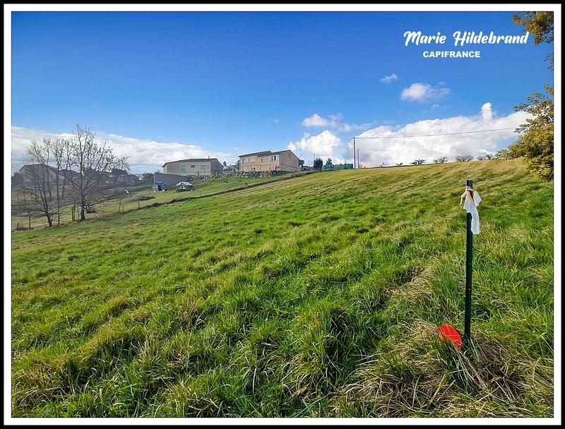Terrain constructible - 2 396 m²