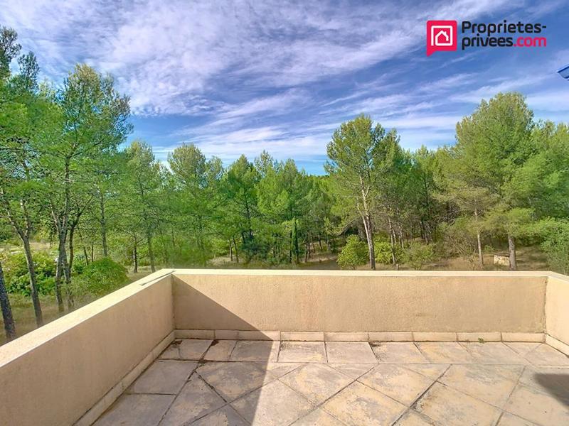 Maison - 365 m² - 12 pièces