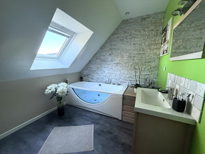 Maison contemporaine - 143 m² - 6 pièces