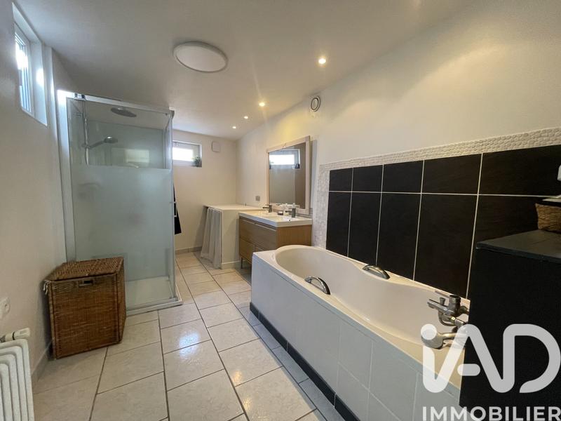 Maison de village - 135 m² - 7 pièces