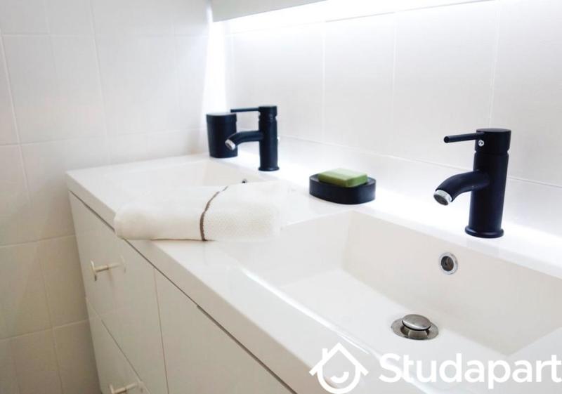 Appartement - 65 m² - 2 pièces