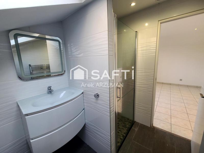 Maison - 277 m² - 6 pièces