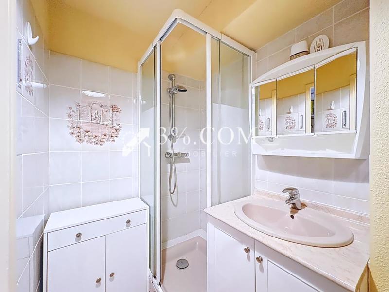 Studio - 24 m² - 1 pièce