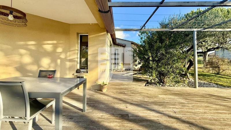 Maison - 159 m² - 6 pièces