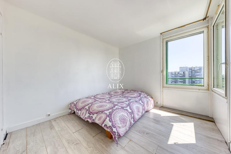 Appartement - 90 m² - 5 pièces