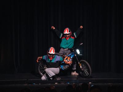 Spectacle - Fabulation