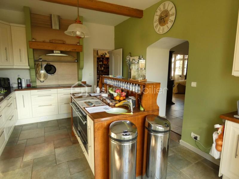 Maison ancienne - 206 m² - 6 pièces