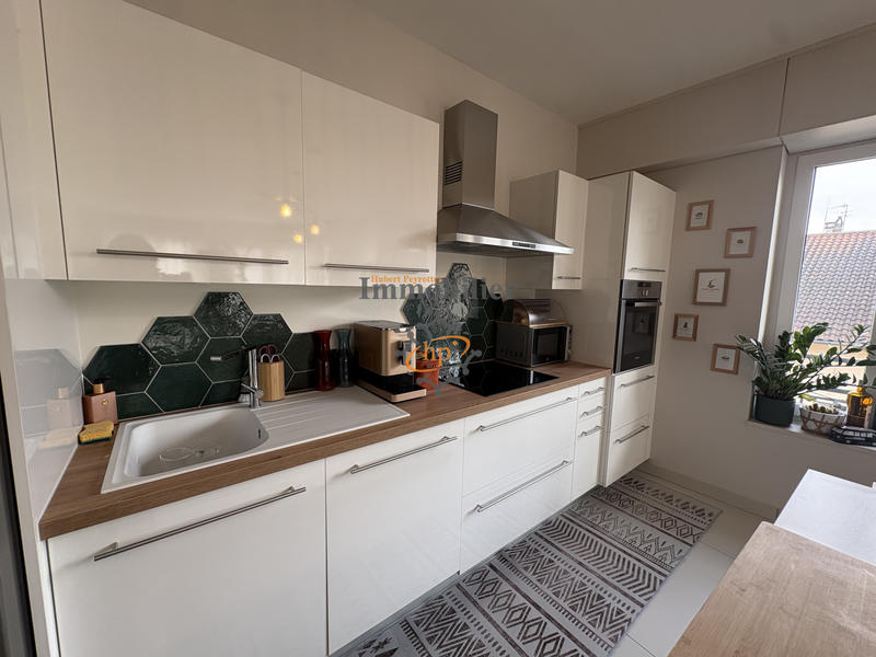 Appartement - 102 m² - 5 pièces