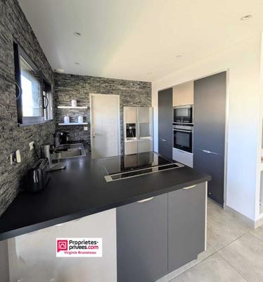 Maison - 97 m² - 4 pièces