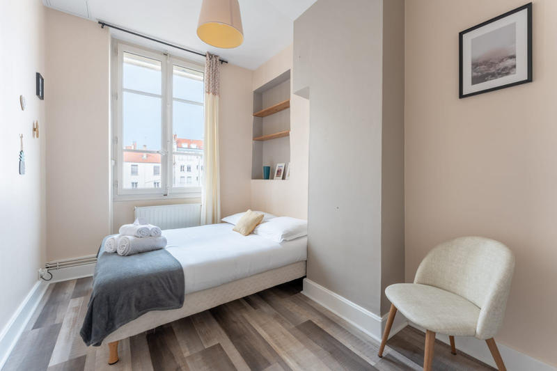 Appartement - 90 m² - 4 pièces