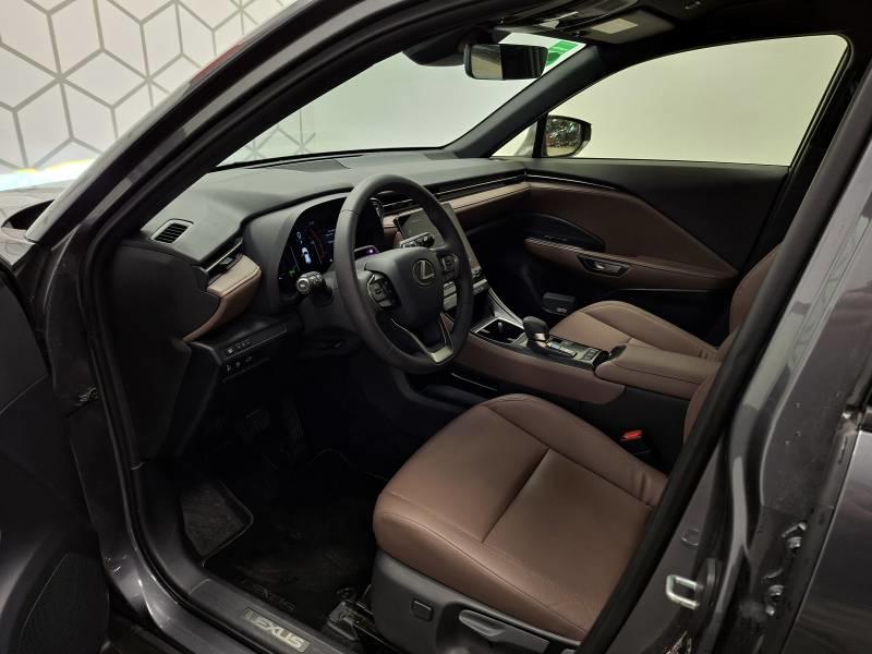 Lexus Lbx 2wd Elegant