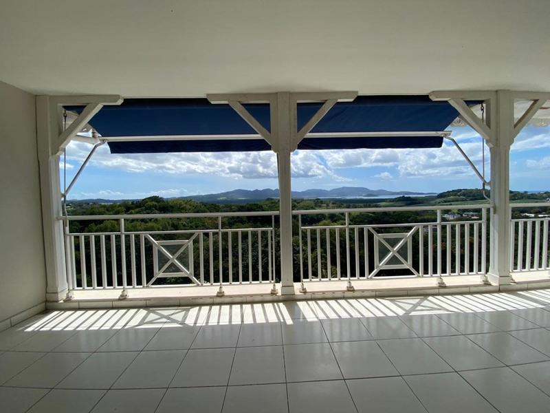 Appartement - 104 m² - 4 pièces