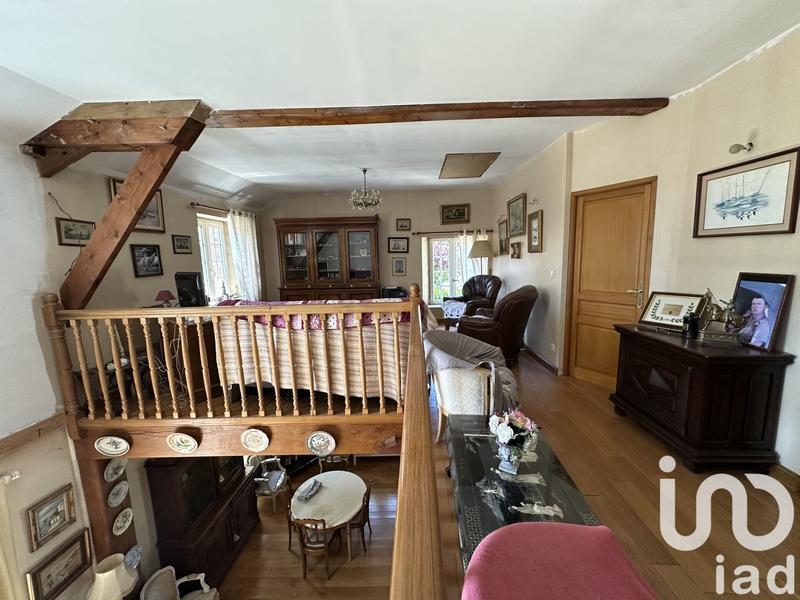 Maison - 203 m² - 5 pièces