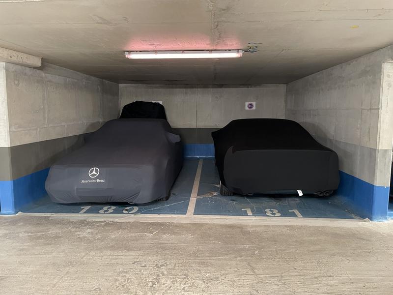 Parking / Garage - 12 m²