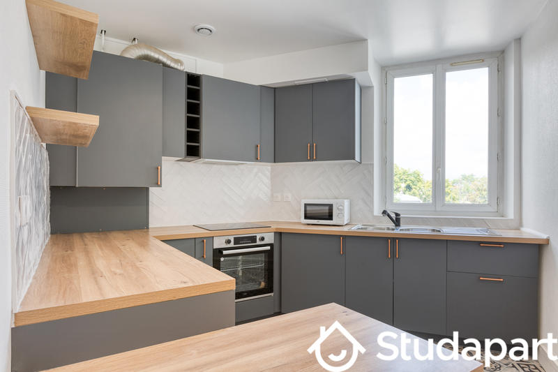 Chambre - 13 m² - 1 pièce