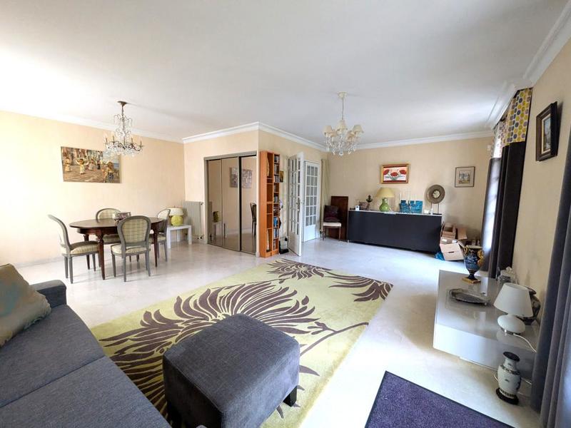 Maison - 143 m² - 6 pièces