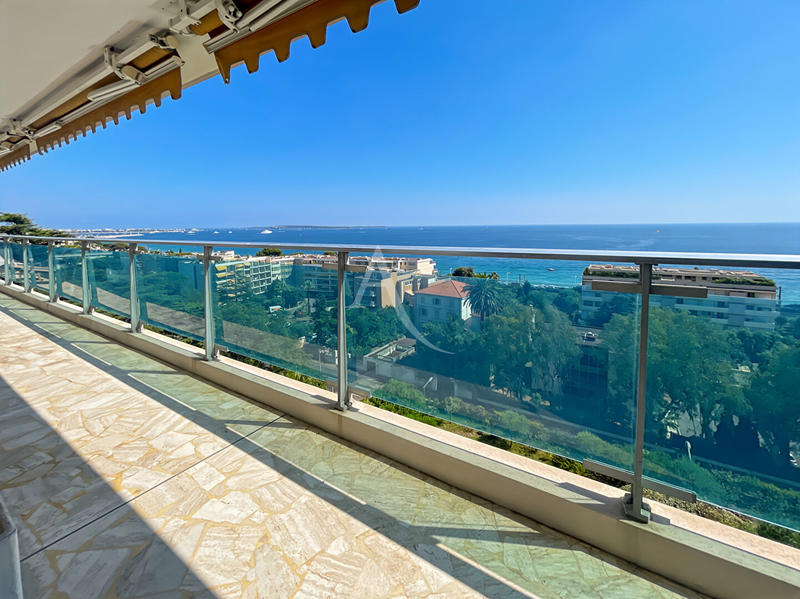 Appartement - 207 m² - 6 pièces