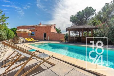 Maison - 160 m² - 7 pièces