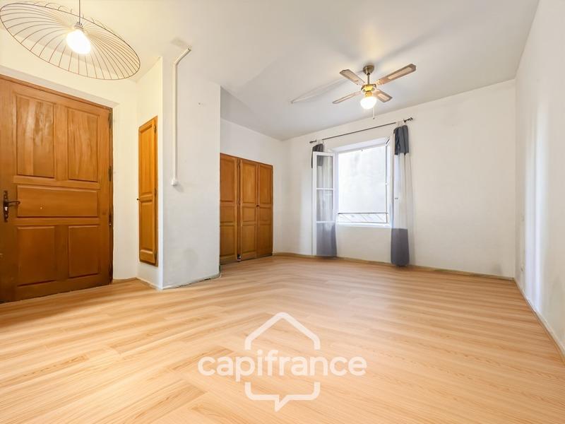 Local commercial - 43 m² - 2 pièces