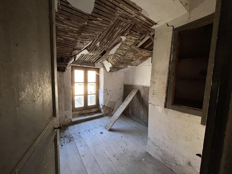 Maison traditionnelle - 183 m² - 6 pièces