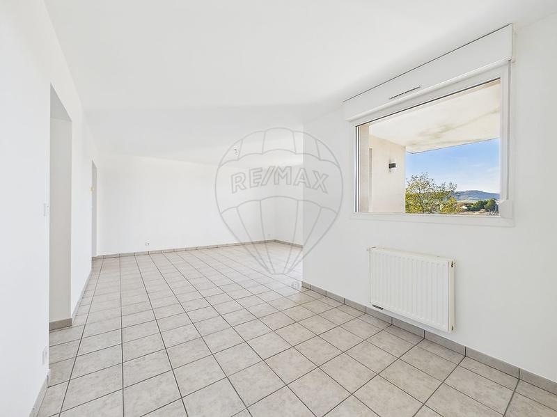 Appartement - 80 m² - 3 pièces