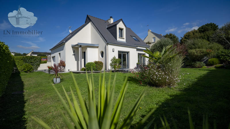 Maison - 101 m² - 6 pièces