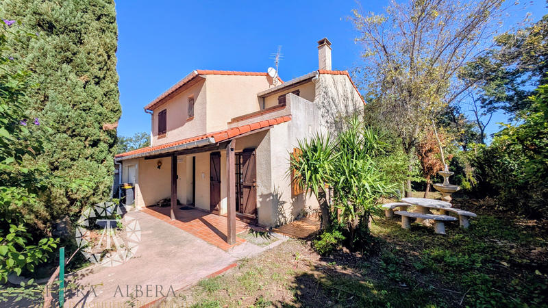 Villa - 100 m² - 5 pièces