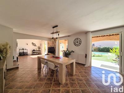 Maison - 210 m² - 8 pièces