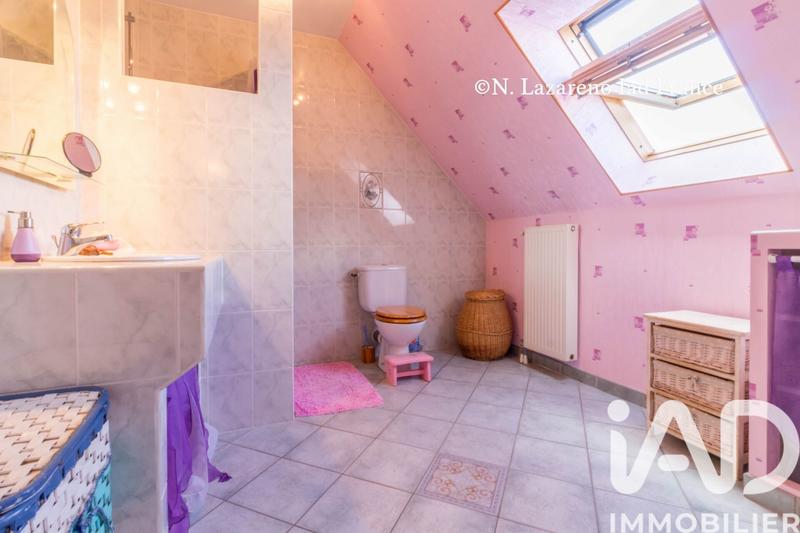 Maison - 180 m² - 7 pièces