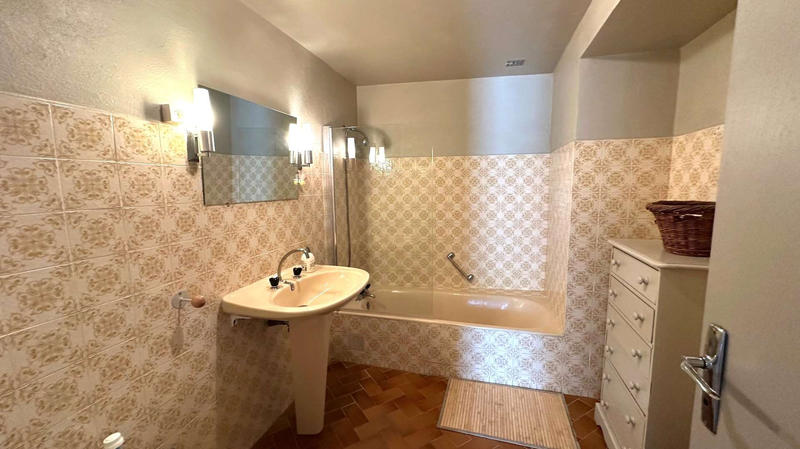 Maison de village - 125 m² - 7 pièces