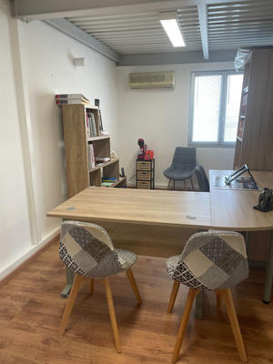 Bureau - 107 m²