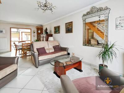 Maison - 115 m² - 6 pièces