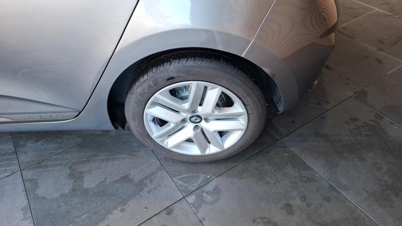 Renault Clio V Evolution Blue dCi 100 -24