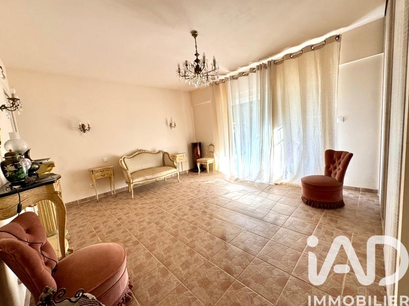 Maison - 269 m² - 13 pièces