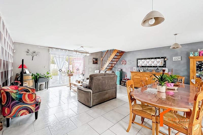 Maison - 177 m² - 7 pièces