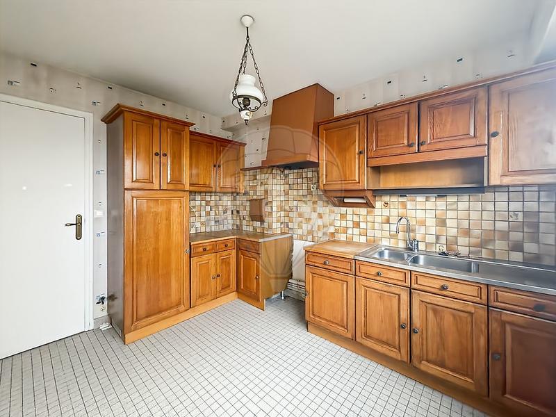 Appartement - 88 m² - 6 pièces