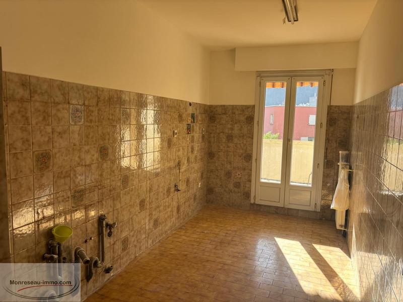 Appartement - 93 m² - 4 pièces