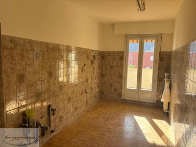Appartement - 93 m² - 4 pièces